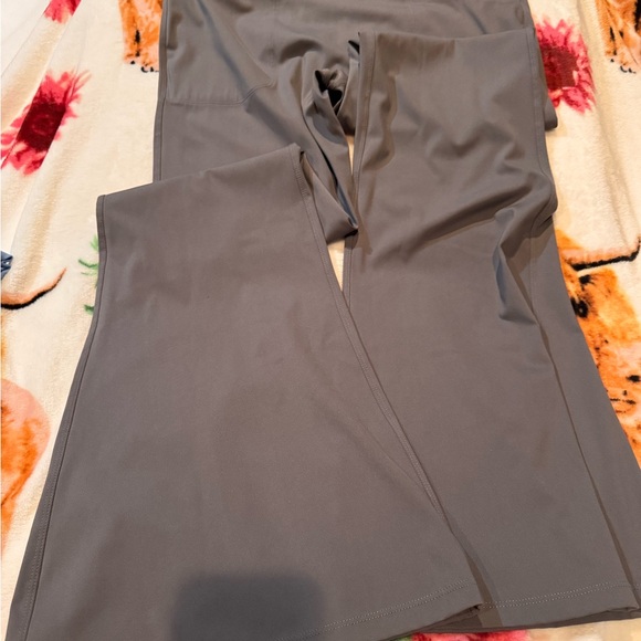 Viconow Pants - Flare leg Gray Women's Leggings